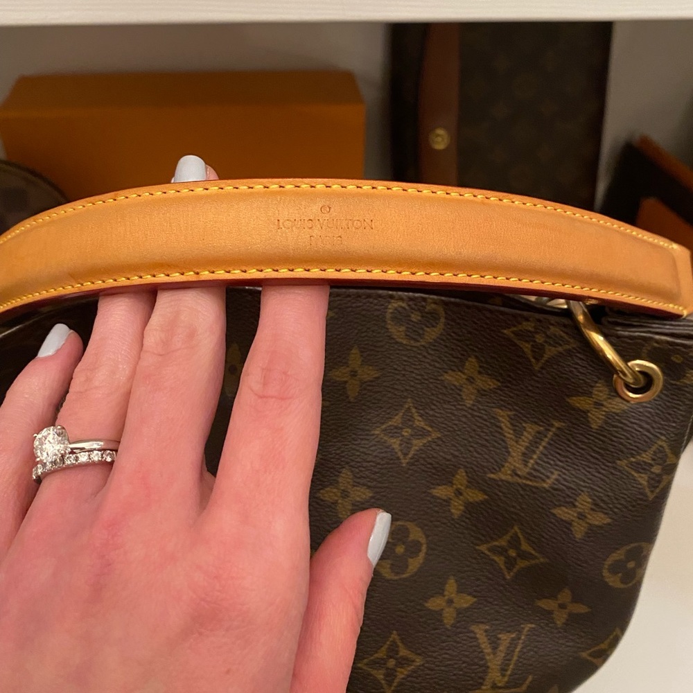 SOLD 🛑Louis Vuitton Métis Hobo Bag - Picture 12 of 16